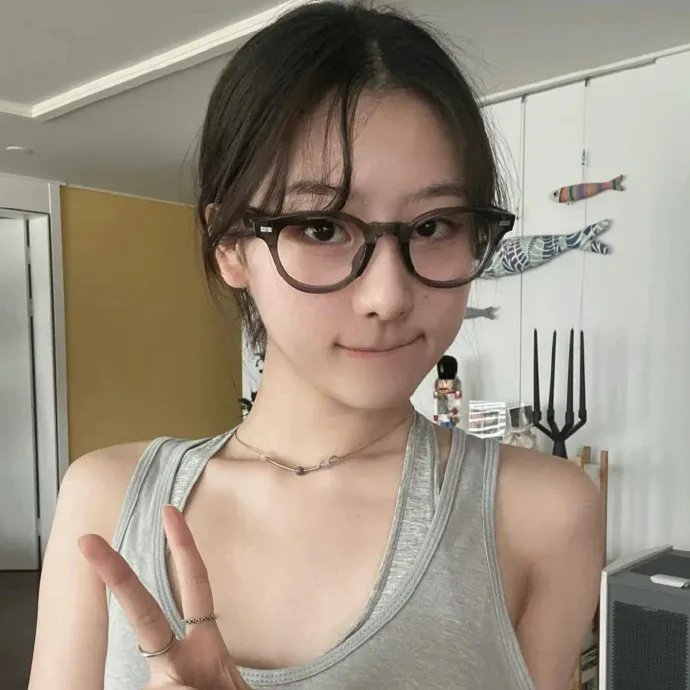 驻站 海报